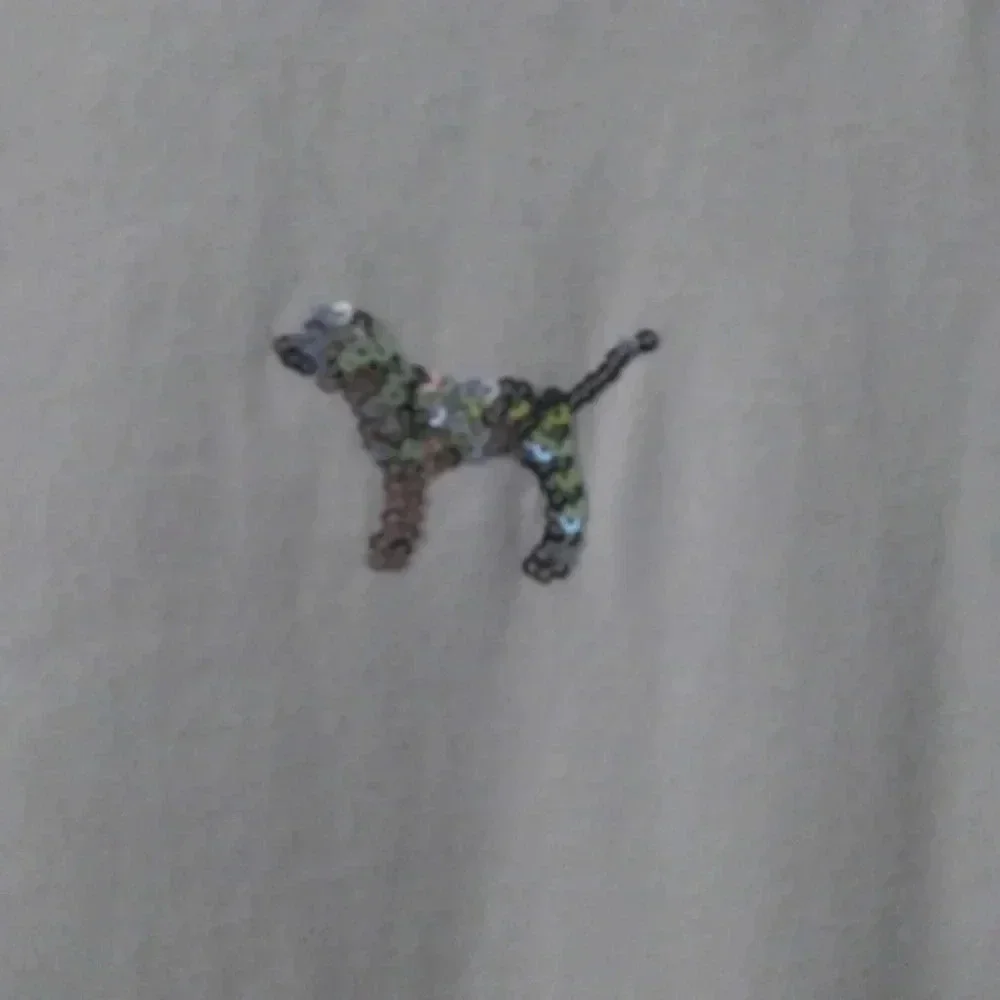 VS PINK bling dog tee-medium EUC - Picture 4 of 6